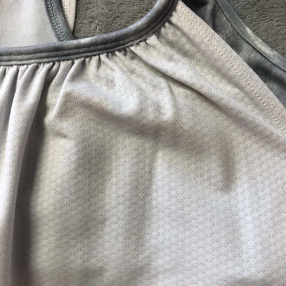 Lululemon No Limits Athletic Tank White / Blazer Fossil Size 6 - Picture 12 of 12
